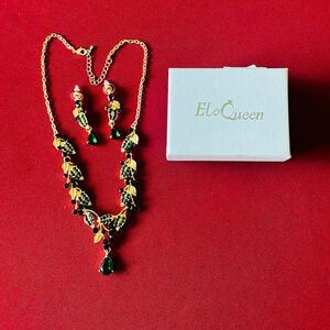 Gold and Green Jewelry Set necklace earrings